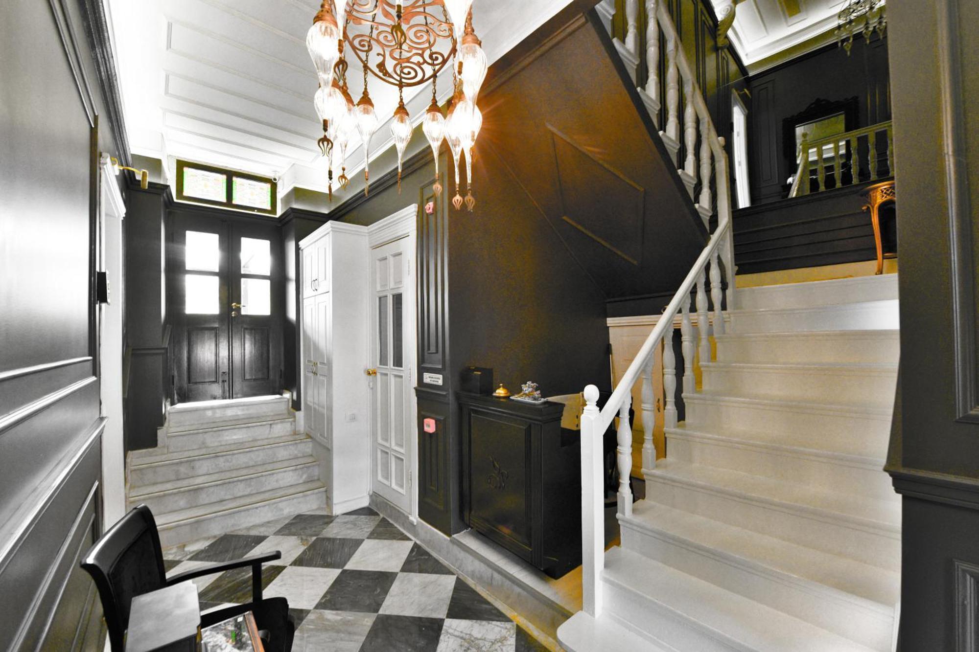 Hotel Siyah Lale Cunda 1841 (Adults Only) Ayvalı Exteriér fotografie
